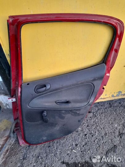 Дверь заняя в сборе пежо 206