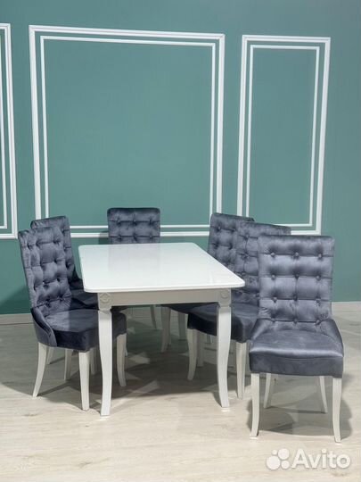 Стол и стулья с доставкой до вашего дома
