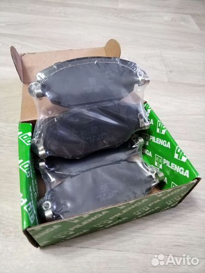 Передние тормозные колодки