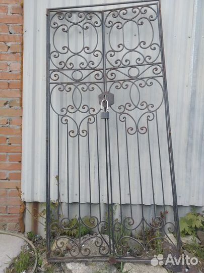 Решетки на двери и окна