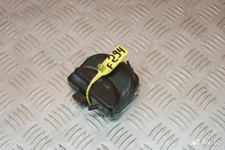 Бачок Suzuki Intruder 400