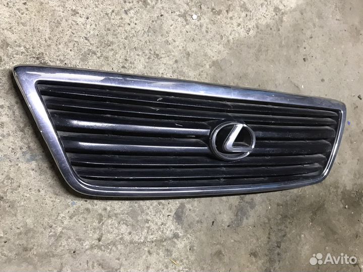 Решетка радиатора Lexus Ls430