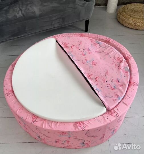 Сухой бассейн с шариками