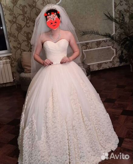 Свадебное платье