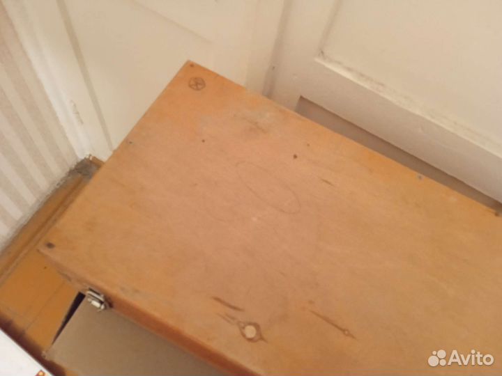 Большие советские ящики с застëжками