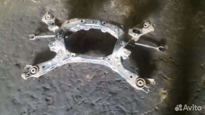 Подрамник задний Инфинити G35 G25 G37 V36