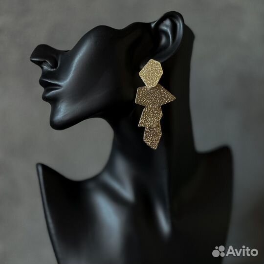 Серьги крупные серьги массивные
