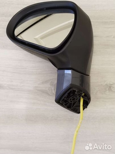 Левое зеркало, водительская сторона Peugeot 408