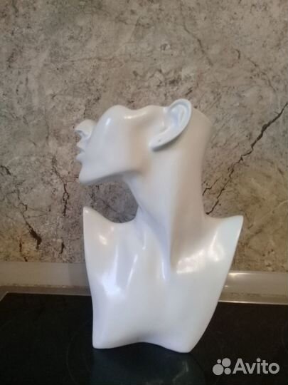 Статуэтка