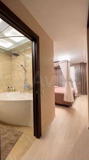 1-к. квартира, 38 м², 1/10 эт.