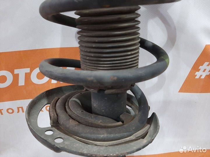 Стойка амортизатора передняя левая Mazda CX-5 KE