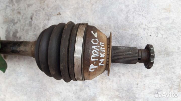 Привод полуось левый Фольксваген Поло МКПП