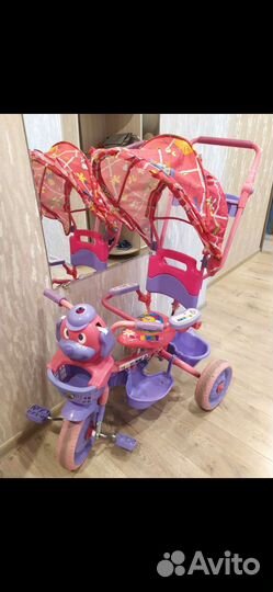 Детский трехколесный велосипед с ручкой