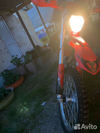 Продам мотоцикл Racer x1