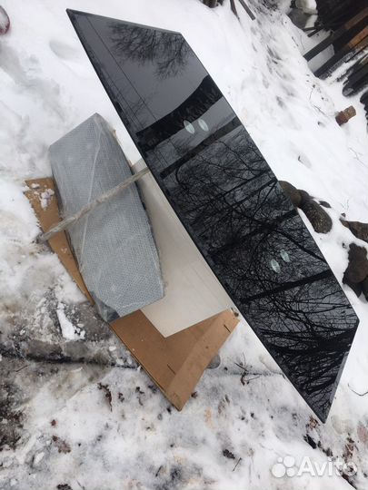 Стол стеклянный