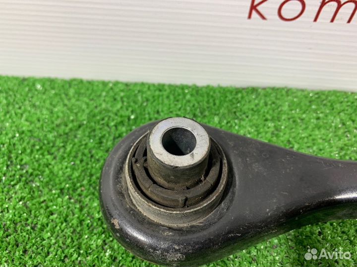 Рычаг подвески задний правый Volkswagen Passat