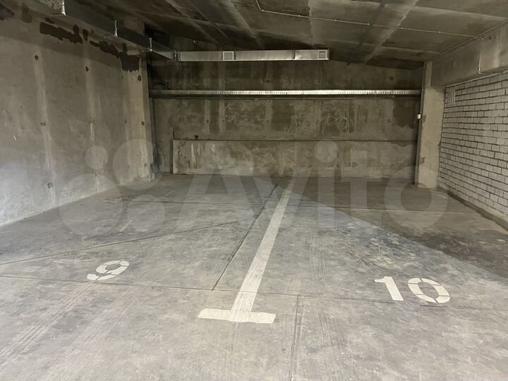 Машиноместо, 13 м²