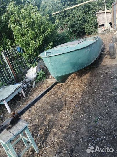 Продаю шлюпку