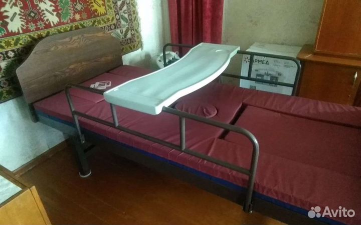 Кровать для лежачих больных бу