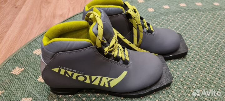 Лыжные ботинки
