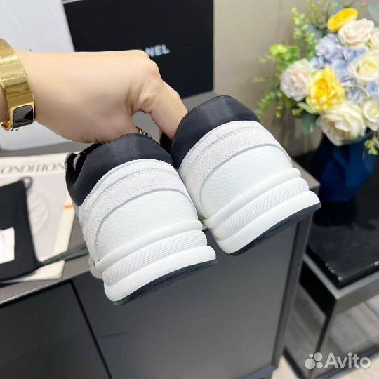 Женские кроссовки chanel