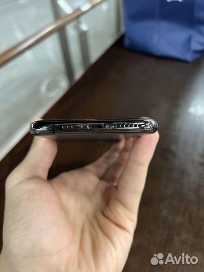 iPhone 11 Pro, 64 ГБ