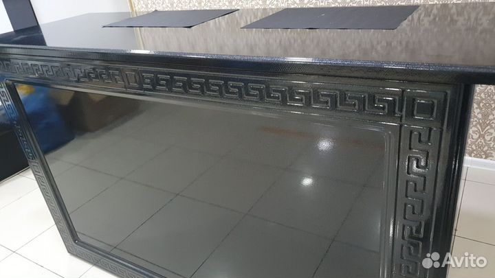 Стол ресепшн