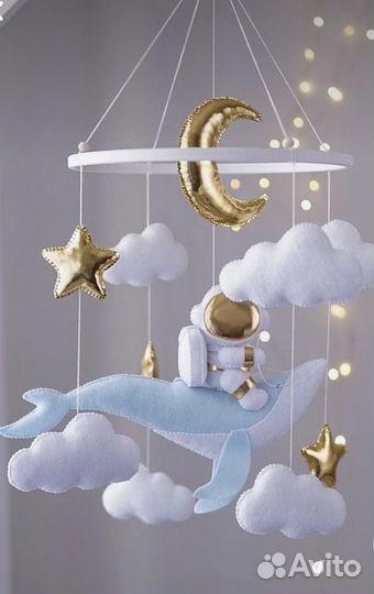 Мобиль на кроватку из фетра