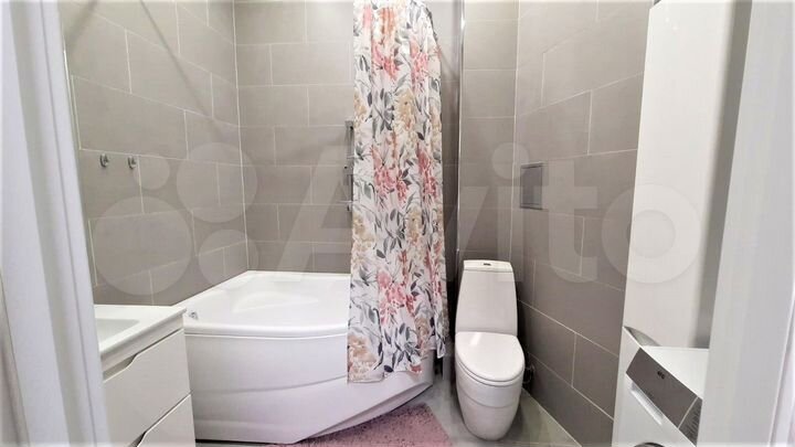 2-к. квартира, 55 м², 3/7 эт.