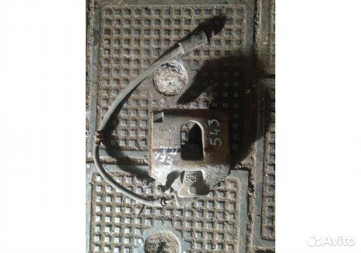 Суппорт передний левый Ford Fiesta 5