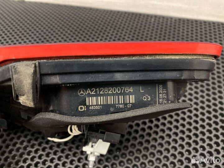 Задние фонари Mercedes-Benz E-Class W212 272.952