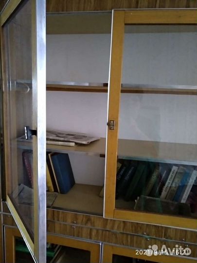 Шкаф