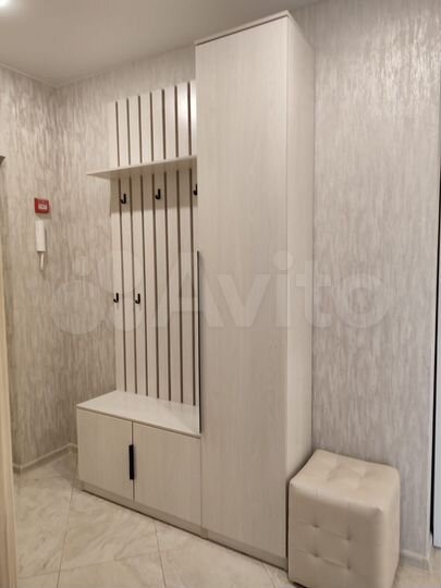 2-к. квартира, 74 м², 1/10 эт.