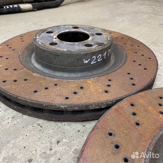 Тормозной диск Mercedes w221