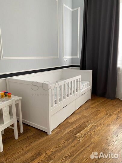 Детская кроватка из бука