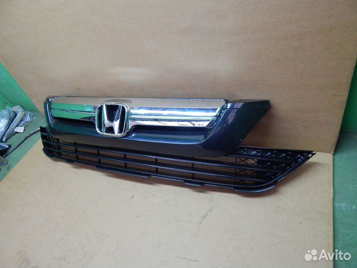 Решетка радиатора в сборе Honda CR-V 3 CRV 3