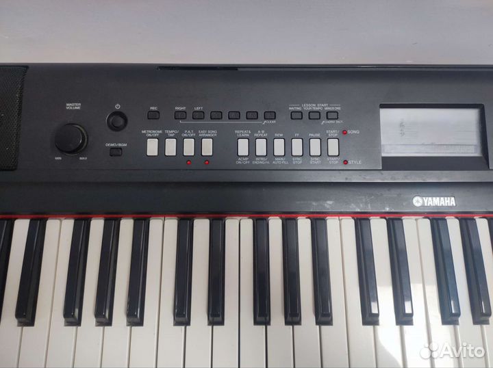 Цифровое пианино Yamaha NP V80