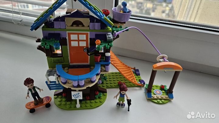 Lego friends Домик на дереве 41335