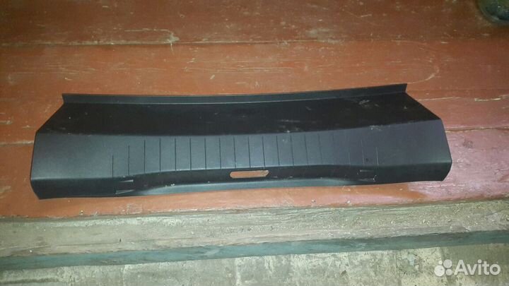 Обшивка задней панели багажника Peugeot 408