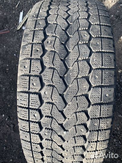Yokohama Ice Guard Studless IG50 205/55 R16