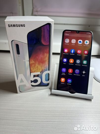 Samsung Galaxy A50, 4/64 ГБ