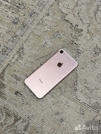 iPhone 7, 32 ГБ