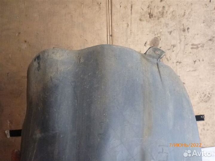 Подкрылок передний левый Ford Focus DBW