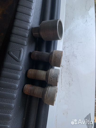 Колесные болты vag(Секретные болты)