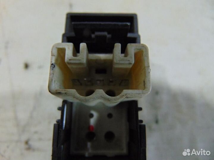 Кнопка стеклоподъемника для Toyota Carina 6 1992