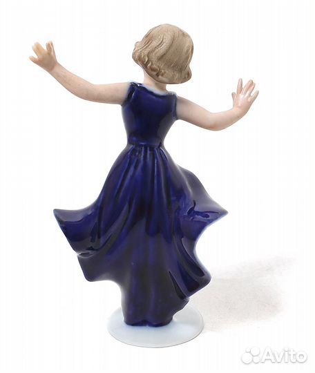 Фарфоровая фигура 