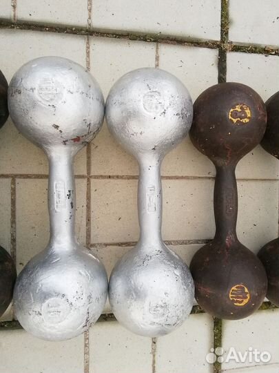 Гантели чугунные по (4, 5, 8, 10, 12 и 16 кг)