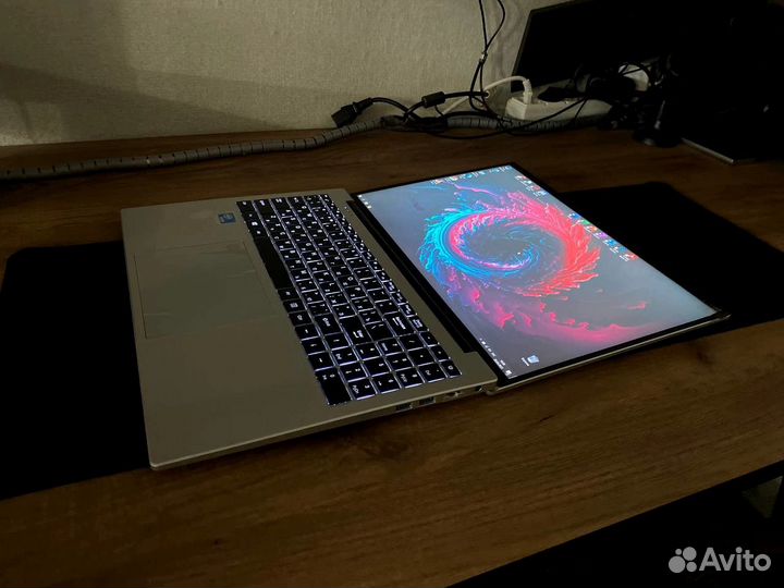 Ноутбук новый 2К 60 Hz 16.2