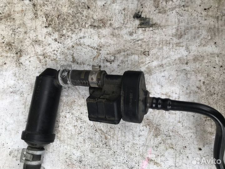 Клапан вентиляции топливного бака Audi A4