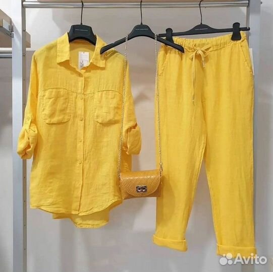 Костюм женский